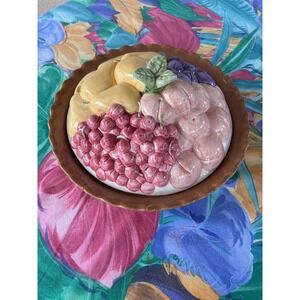 Vintage Treasure Craft USA Ceramic Fruit Basket Pie Dish with 3D Lidded Cover